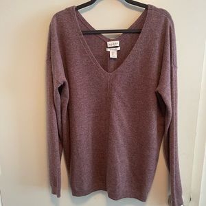 Beautiful cashmere sweater large nwot